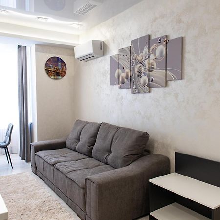 Sky Exclusive Vip Apartaments คีชีเนา ภายนอก รูปภาพ